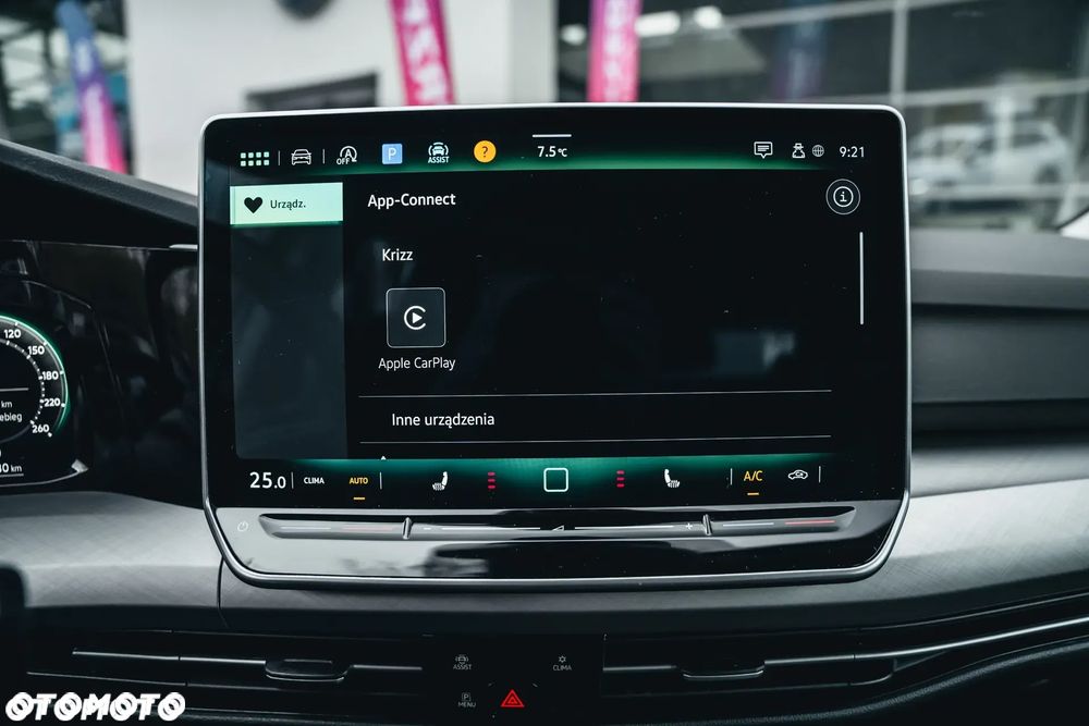 Volkswagen Golf - 18