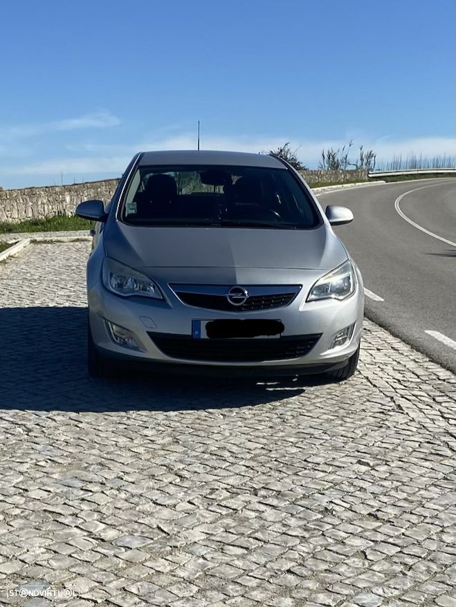 Opel Astra 1.3 CDTi Cosmo - 1