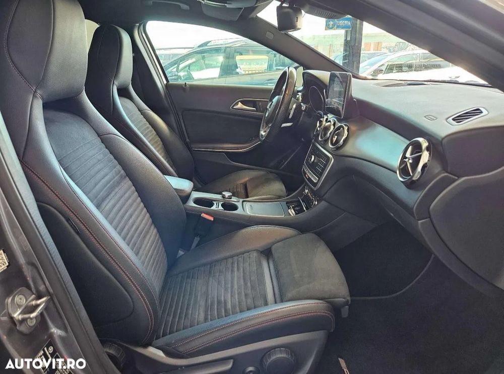 Mercedes-Benz GLA 220 d 4MATIC Aut. - 7
