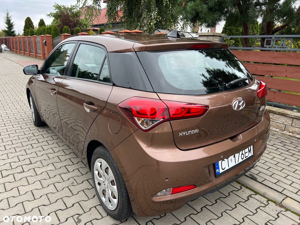 Hyundai i20 blue 1.2 Style - 19