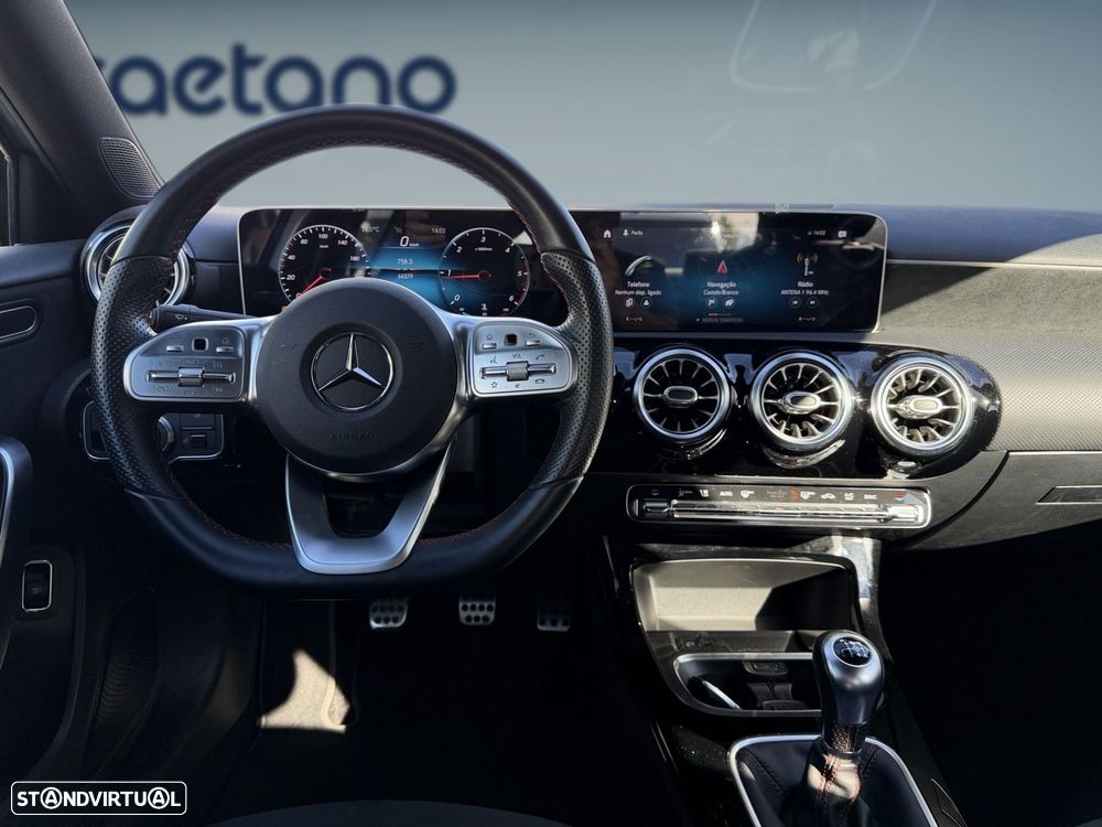 Mercedes-Benz A 180 d AMG Line - 12