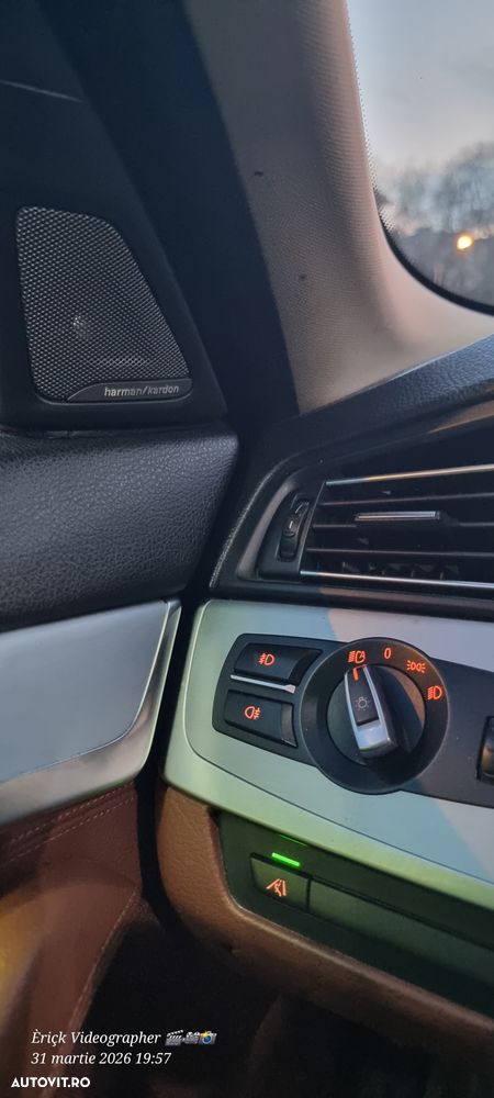 BMW Seria 5 525d xDrive - 13