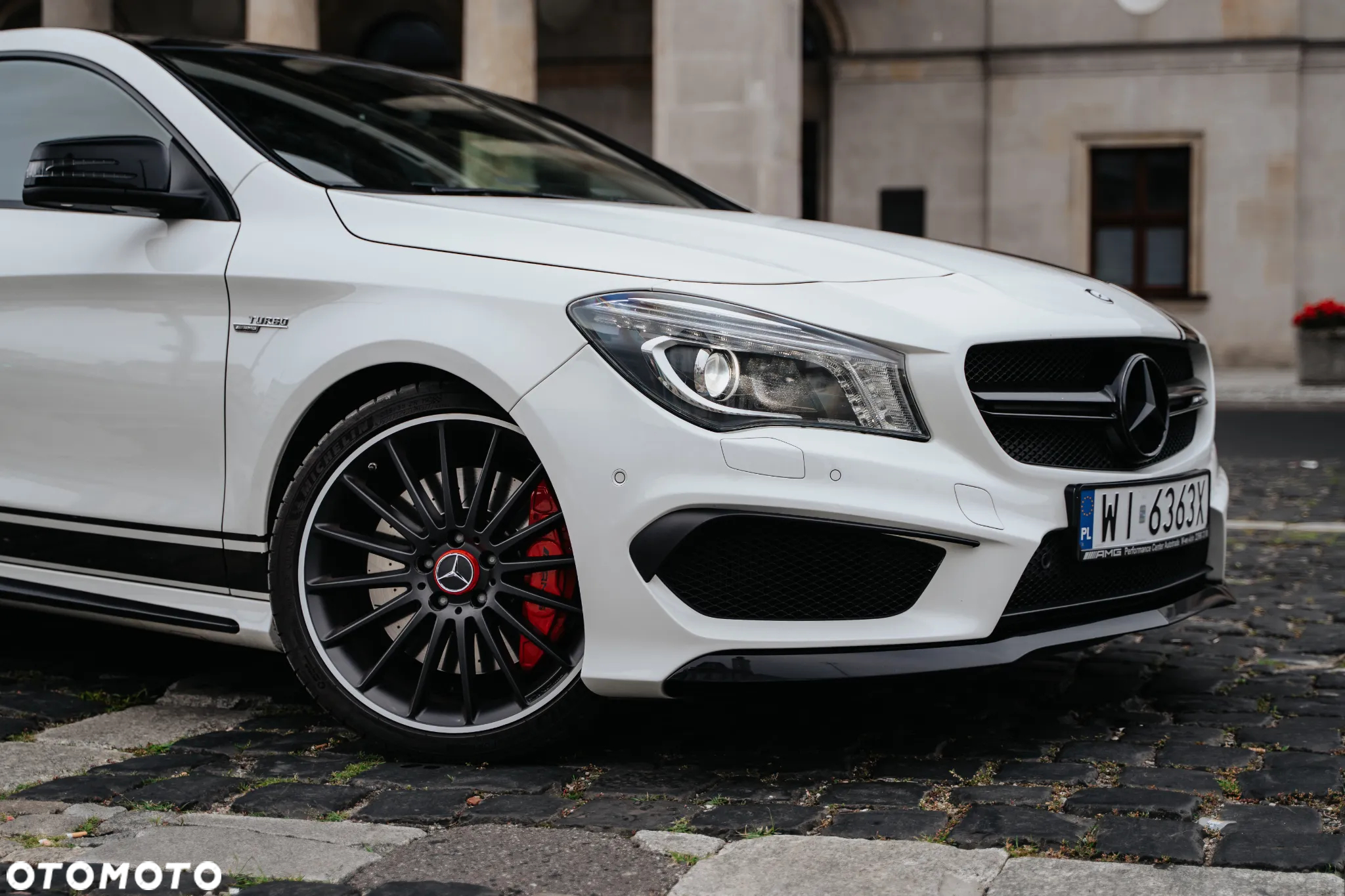 Mercedes-Benz CLA 45 AMG 4-Matic - 3