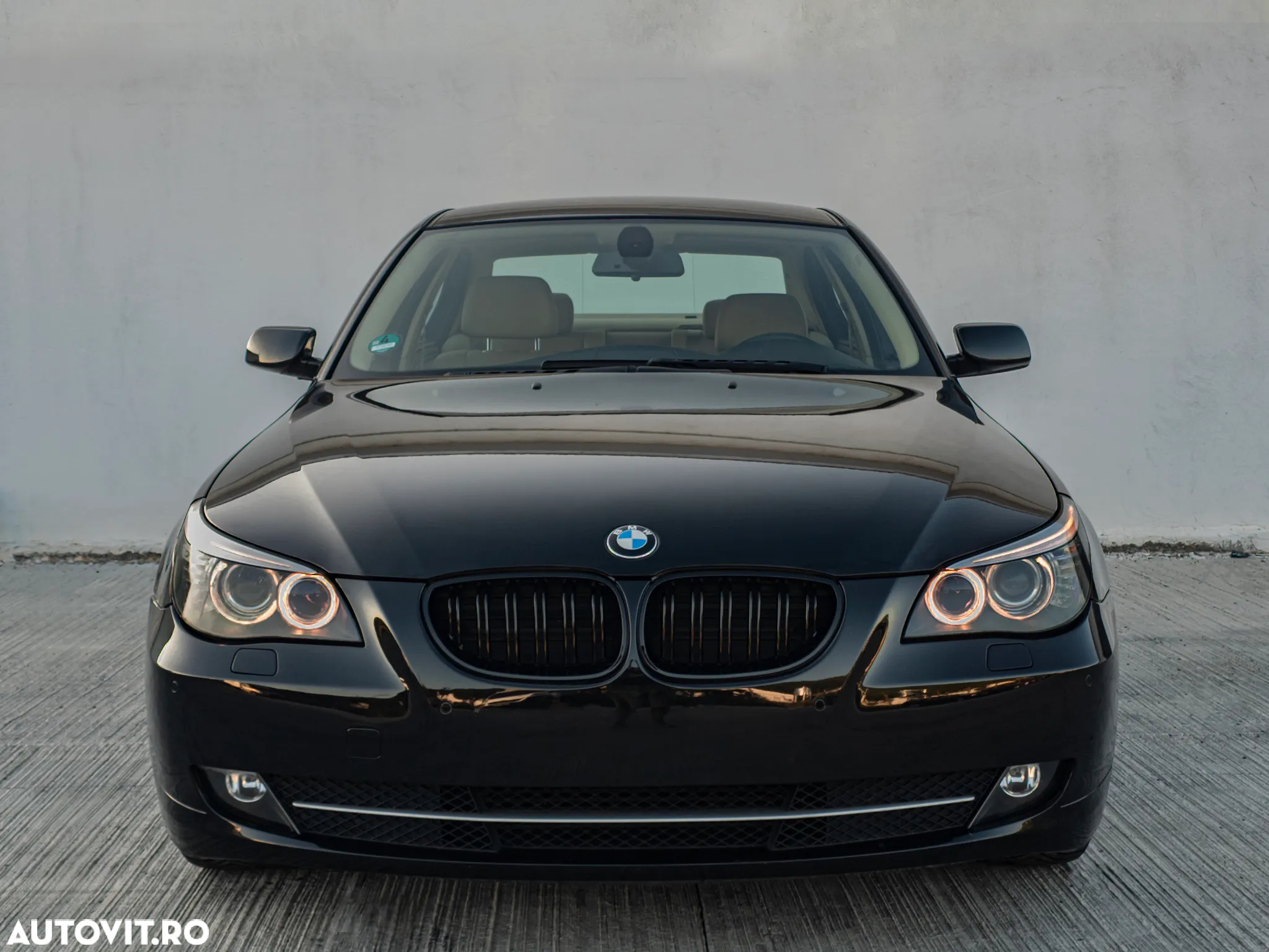 BMW Seria 5 520d Aut. Edition Exclusive - 2