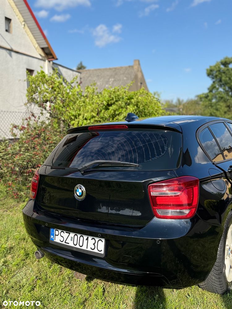 BMW Seria 1 118d Sport Line - 3