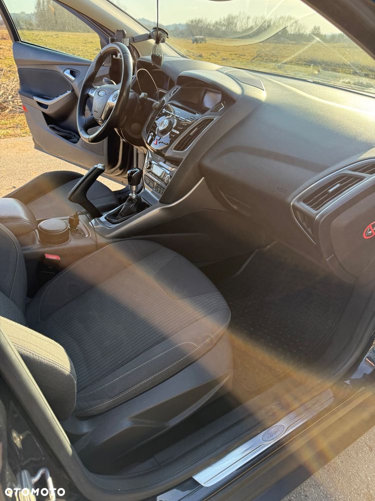 Ford Focus 1.0 EcoBoost Titanium - 12