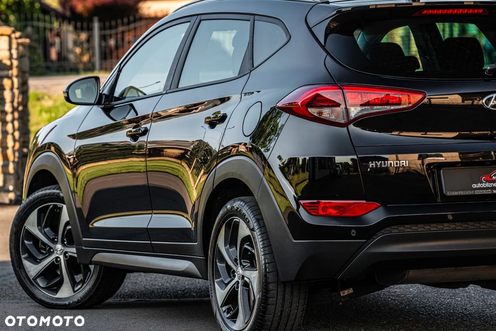 Hyundai Tucson blue 1.7 CRDi 2WD Style - 16