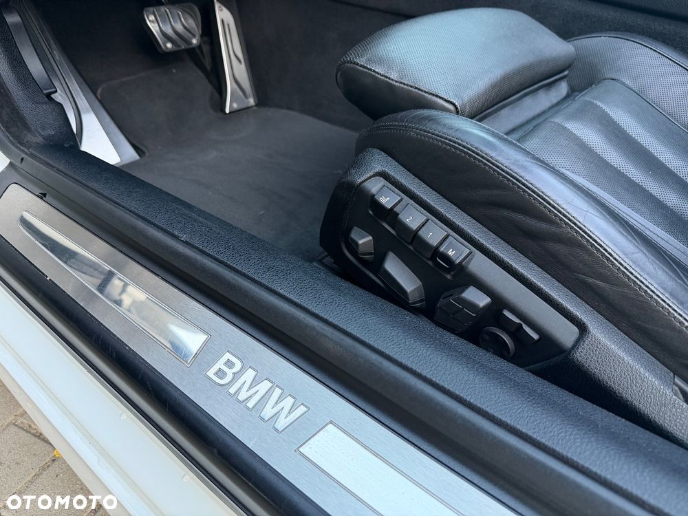 BMW Seria 6 650i - 39