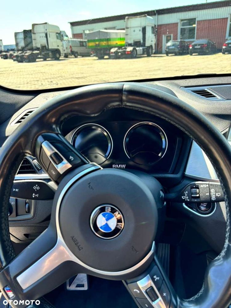 BMW X1 xDrive18d - 8