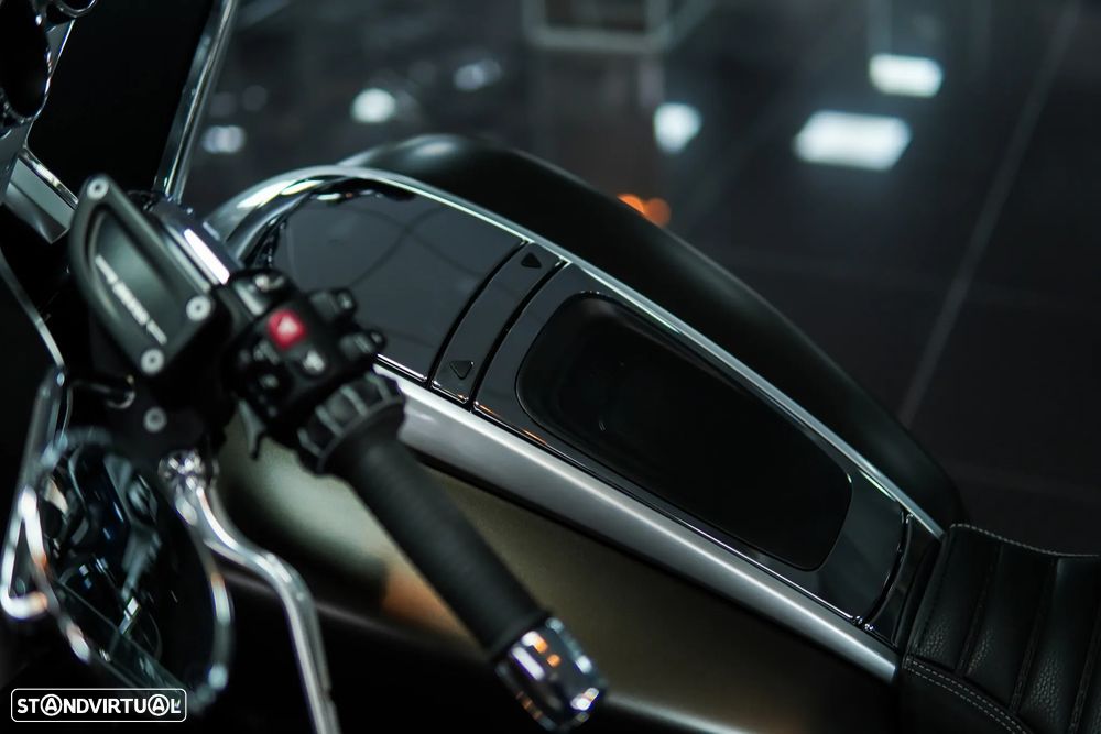 BMW R 18 Transcontinental Manhattan Metallic Matte - 37