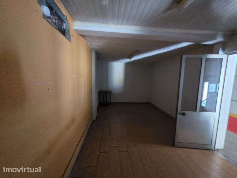 Arrenda-se armazem coimbra 400m2 - Grande imagem: 5/6