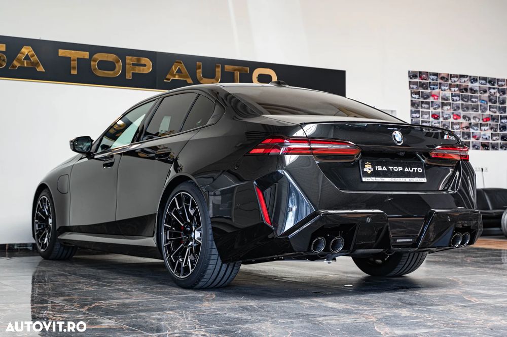 BMW M5 xDrive - 38
