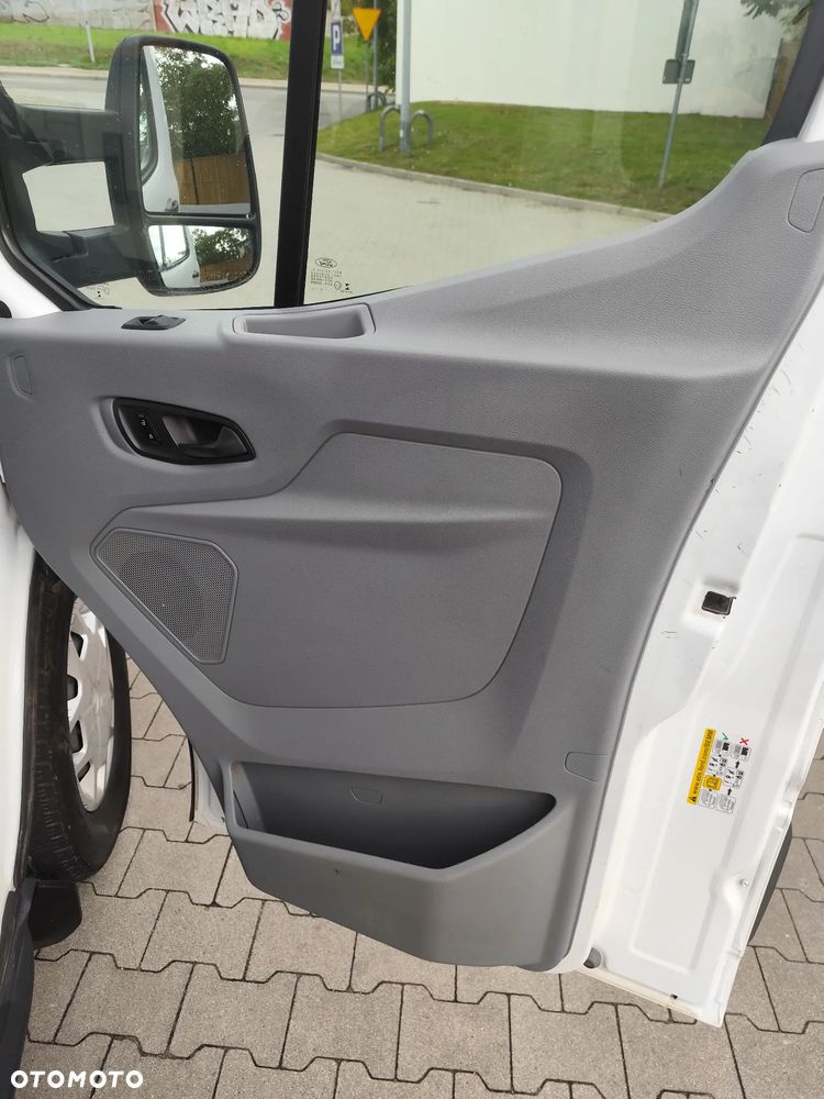 Ford transit - 18