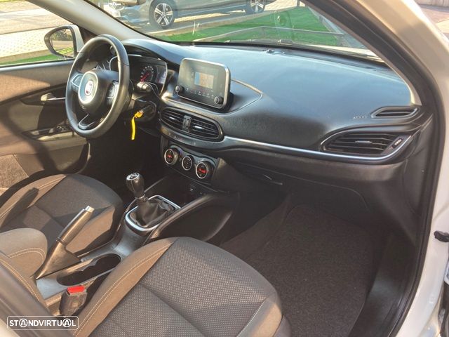 Fiat Tipo 1.3 M-Jet Easy - 28