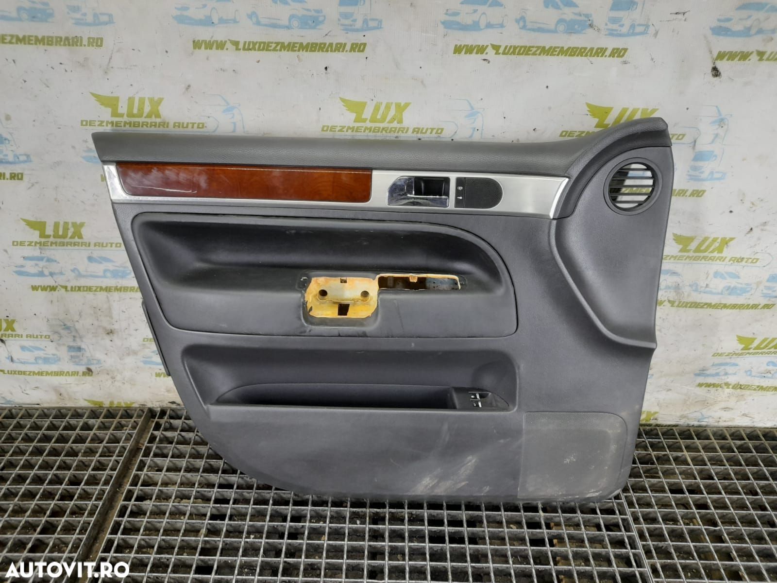 Fata usa stanga fata Volkswagen VW Touareg generatia 1 7L [2002 - 200 - 1