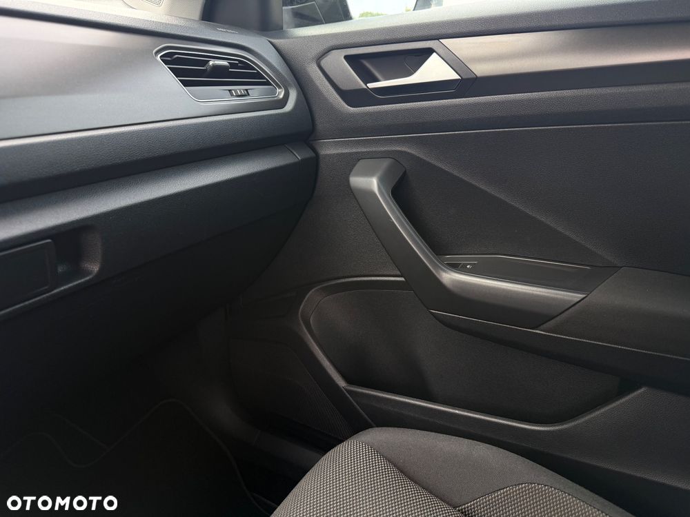 Volkswagen T-Roc - 24