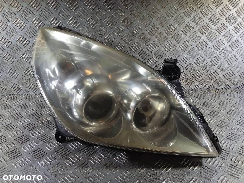 LAMPA PRAWA PRZEDNIA OPEL VECTRA C - 1