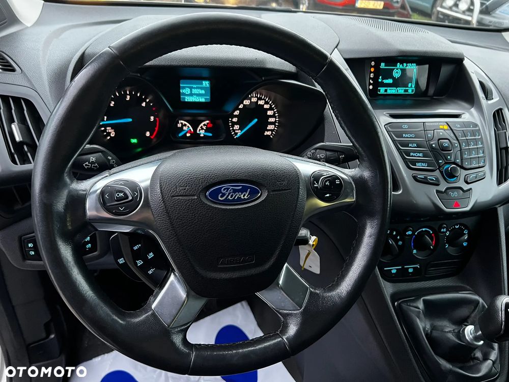 Ford Transit Connect - 19