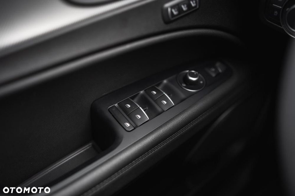 Alfa Romeo Stelvio - 28