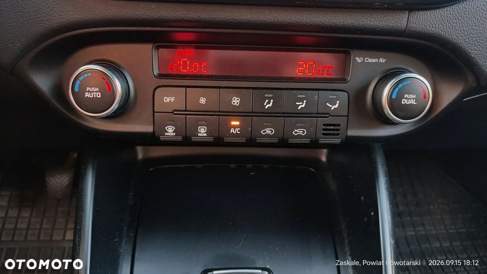 Kia Carens 1.6 GDI L 7os EU6 - 14