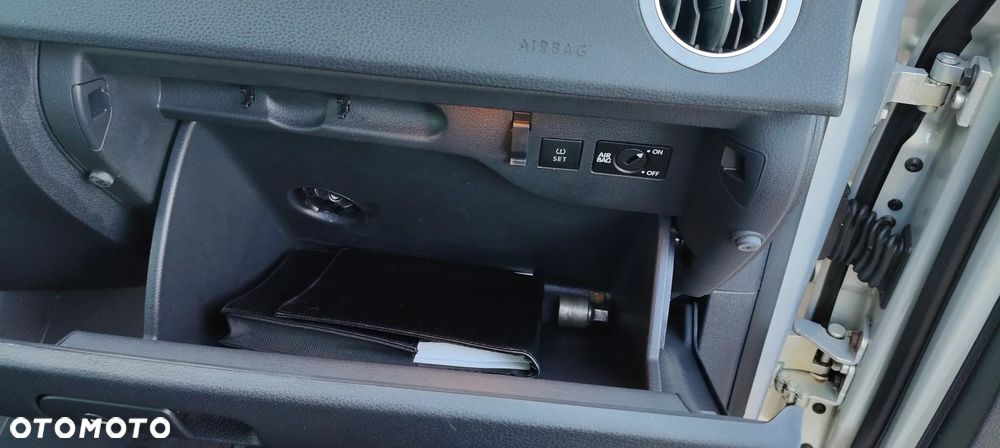 Volkswagen Tiguan 2.0 TDI DPF 4Motion Sport & Style - 31
