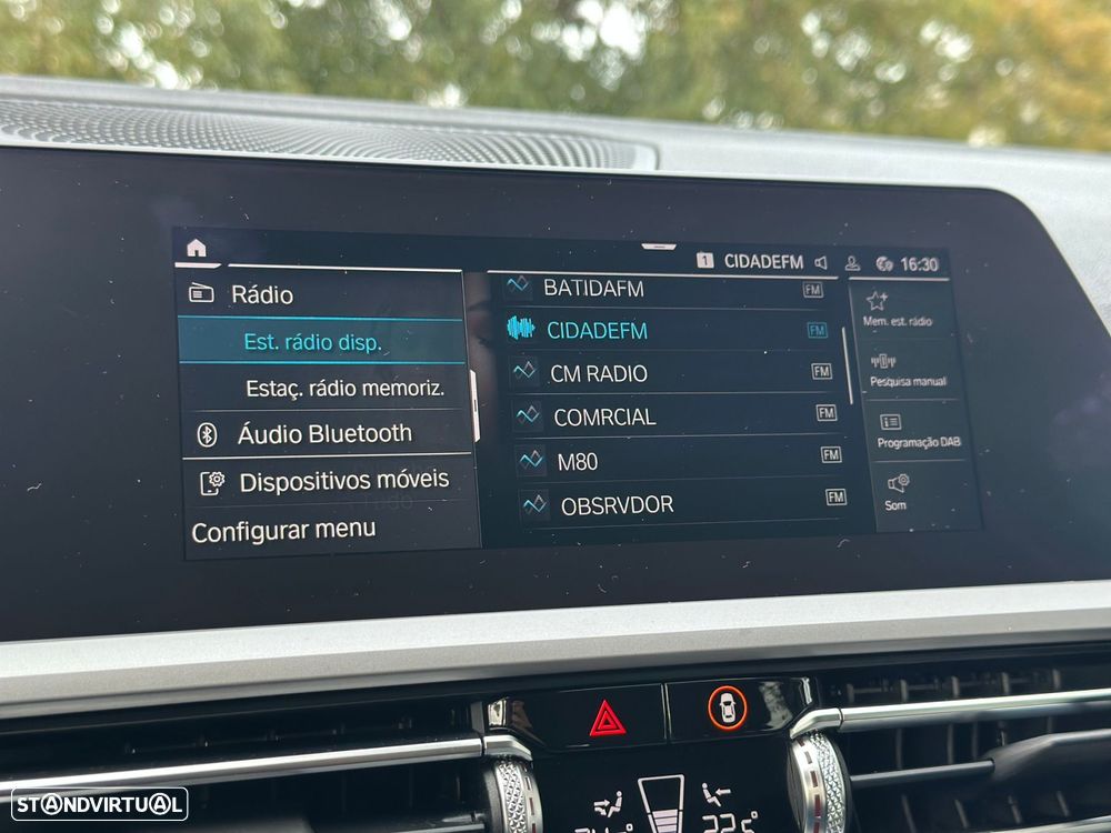 BMW 330 e Line Luxury Auto - 36