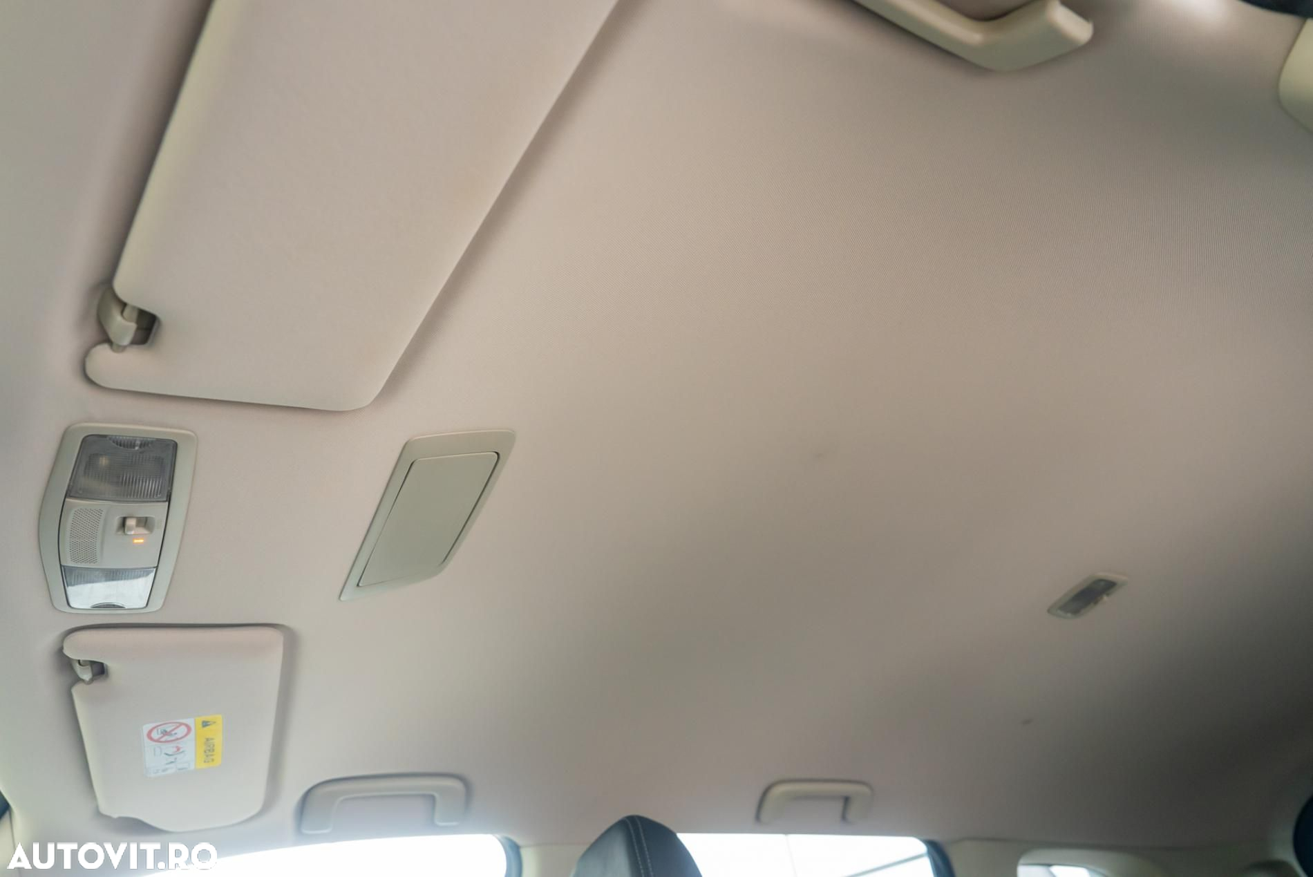 Mitsubishi Outlander 2.0 4WD Plug-In Hybrid Top - 17