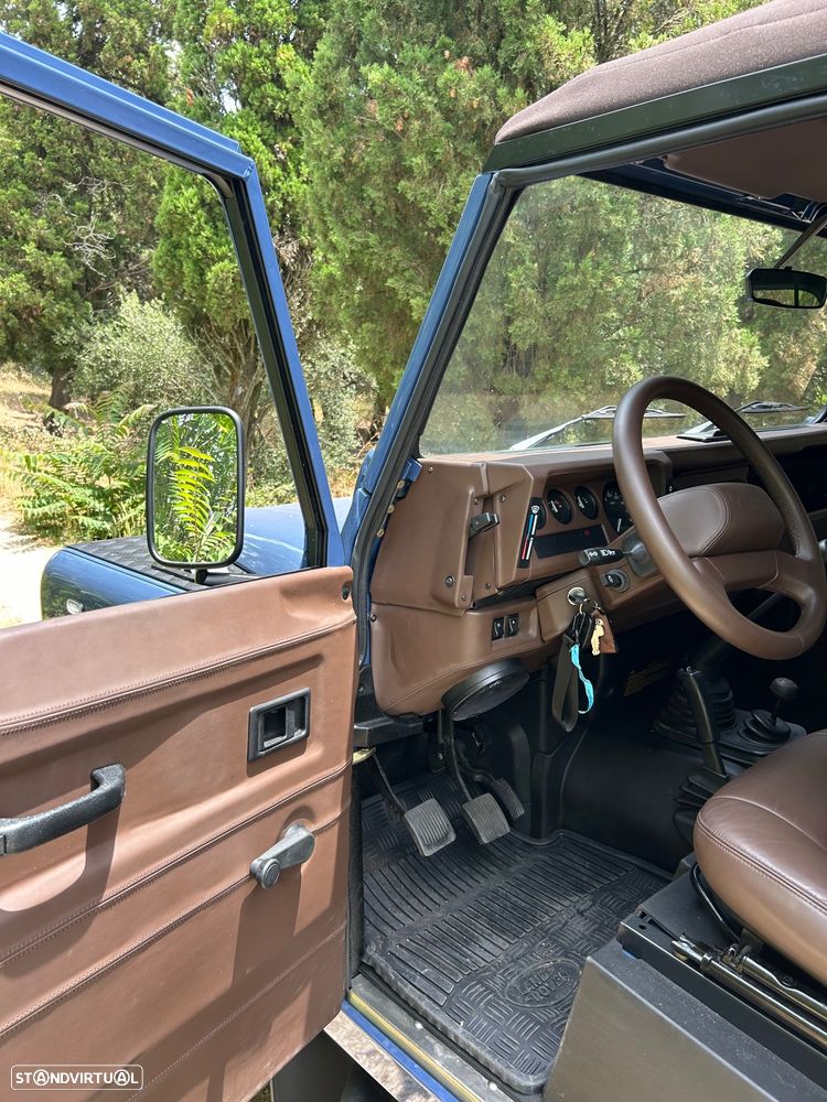 Land Rover Defender 90 2.5 Td5 Soft Top - 9