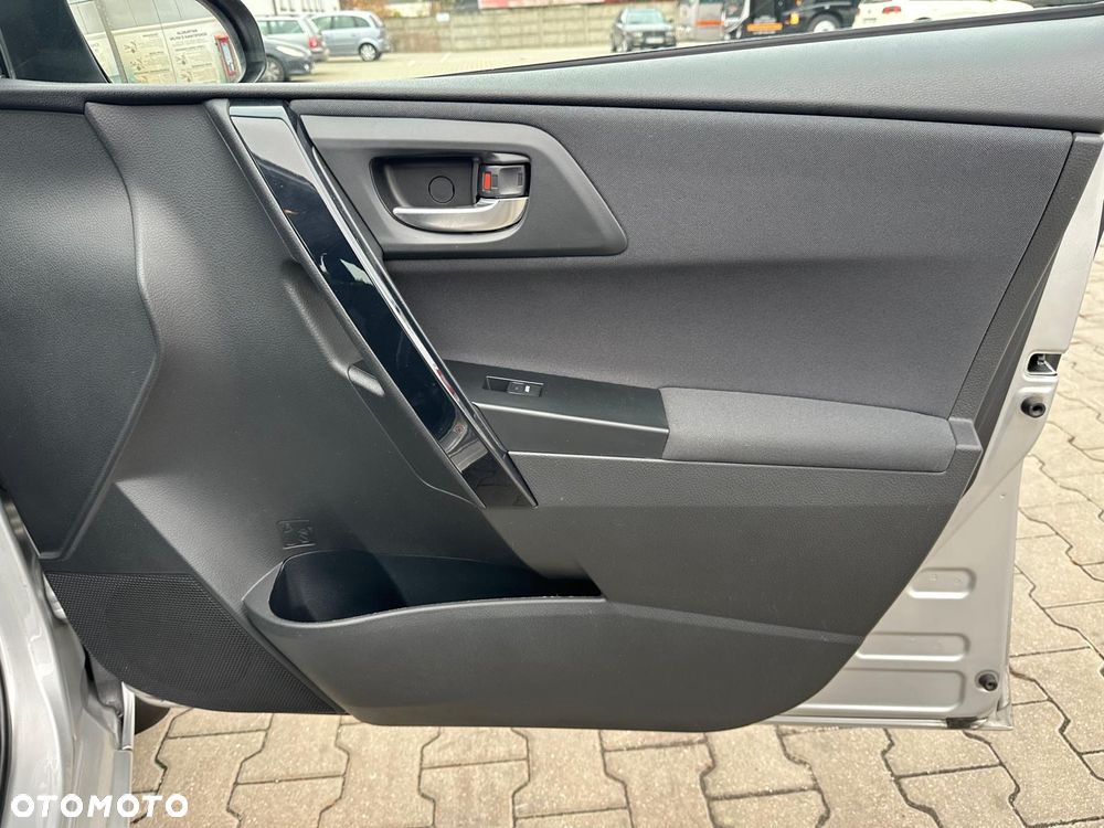 Toyota Auris Hybrid 135 Comfort - 31