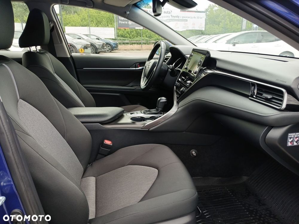 Toyota Camry 2.5 Hybrid Comfort CVT - 9