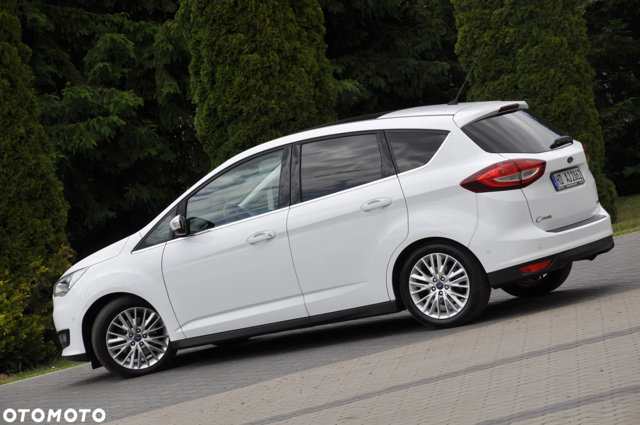 Ford C-MAX 1.5 EcoBoost Titanium ASS - 19