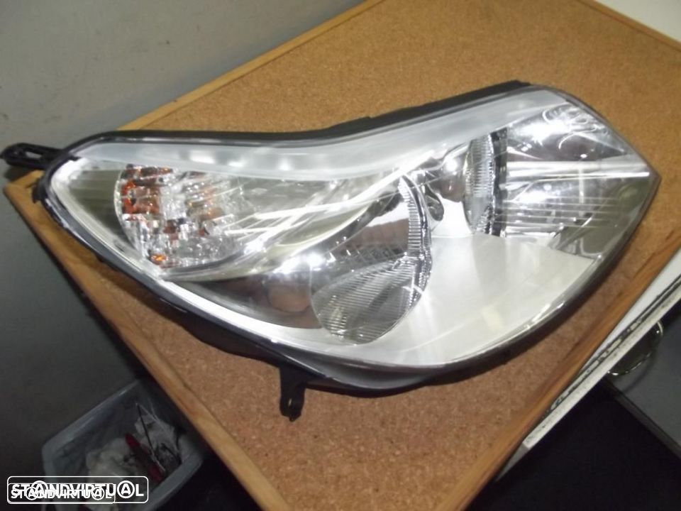Citroen C5 2004 farol frente - 2