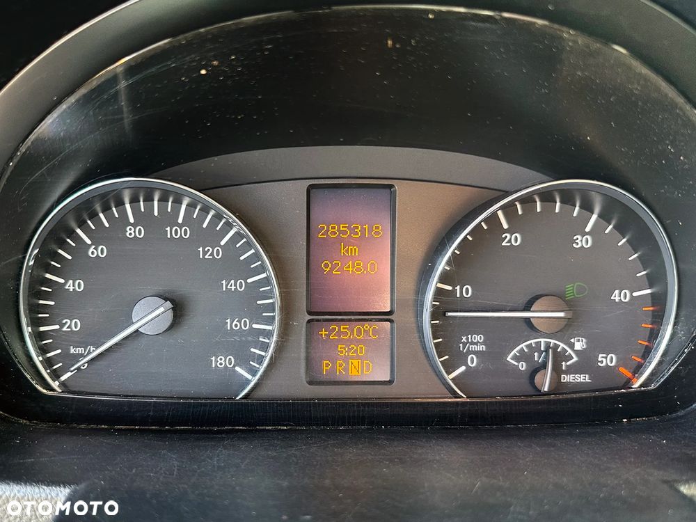 Mercedes-Benz Sprinter W906 - 22