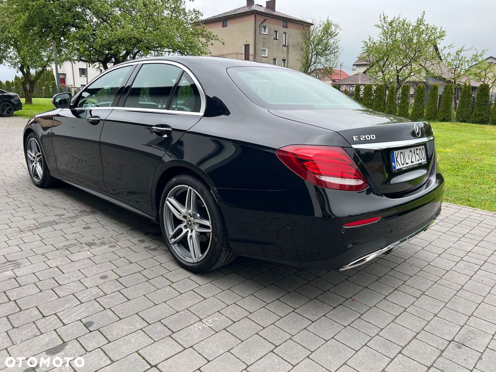 Mercedes-Benz Klasa E 200 4-Matic 9G-TRONIC - 4