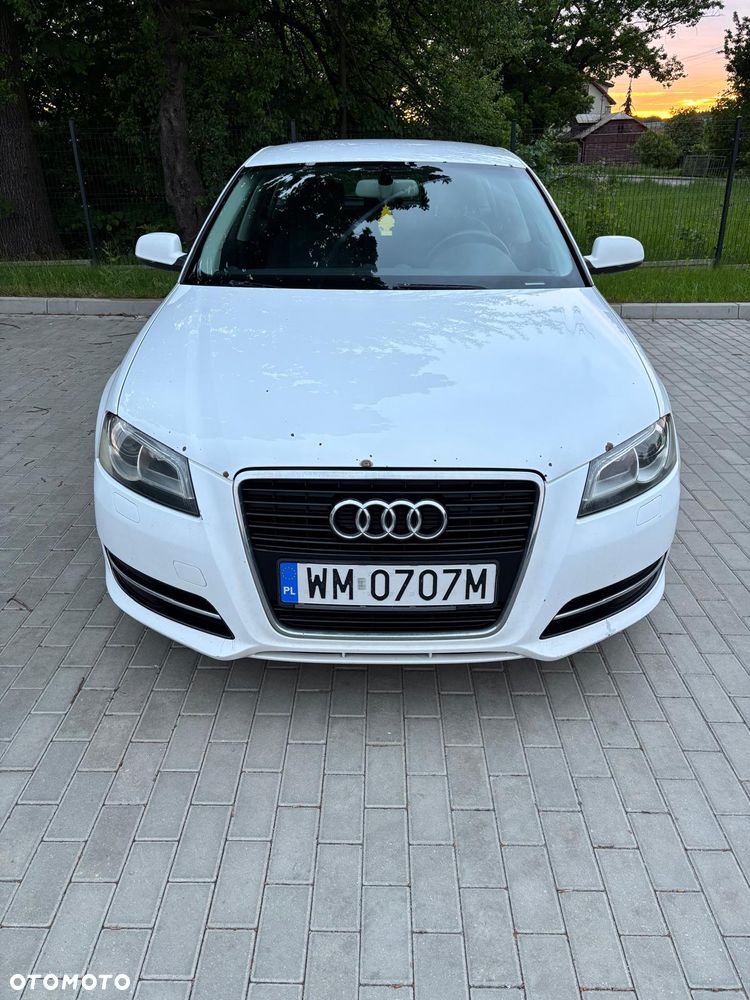 Audi A3 Sportback 1.6 TDI DPF Attraction - 9