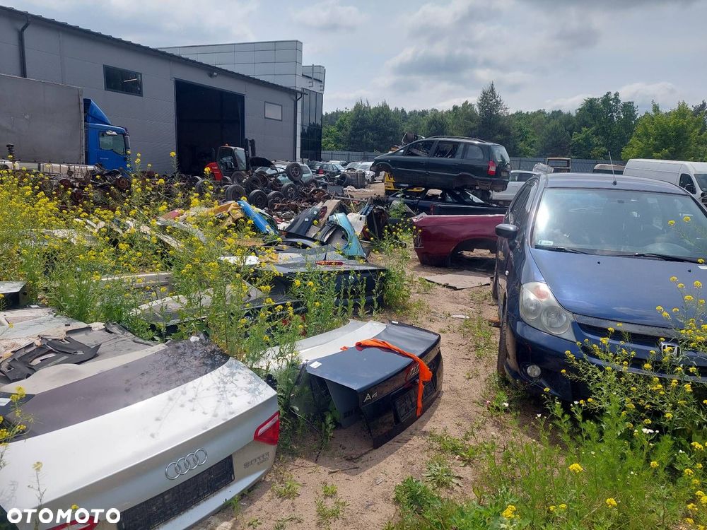 KOMPLETNY TYŁ KLAPA BAGAŻNIKA ZDERZAK LAMPY AUDI A4 B5 FL SEDAN LZ5L - 12
