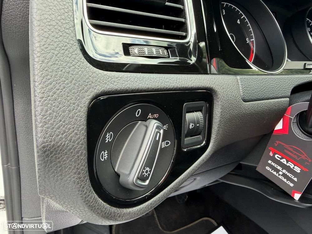 VW Golf - 8