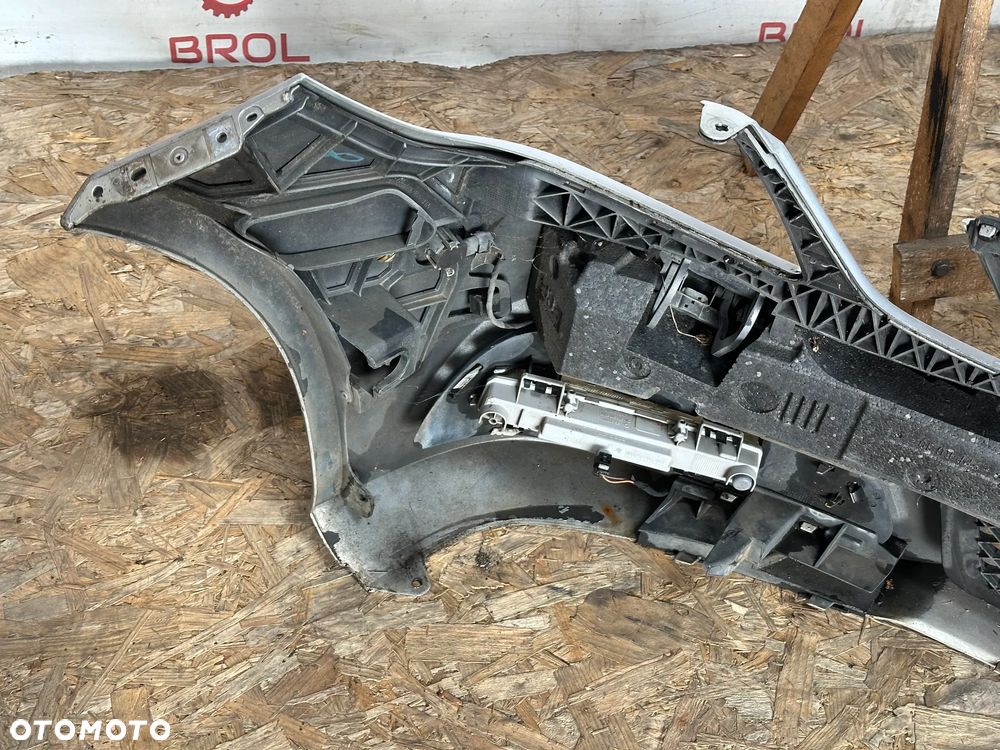 ZDERZAK PRZEDNI MERCEDES E-KLASA W212  PDC  775 - 6