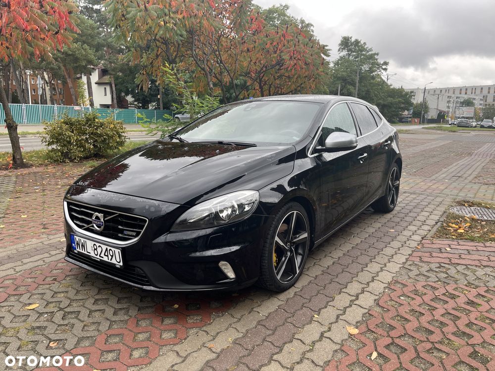 Volvo V40 T3 R-Design - 2