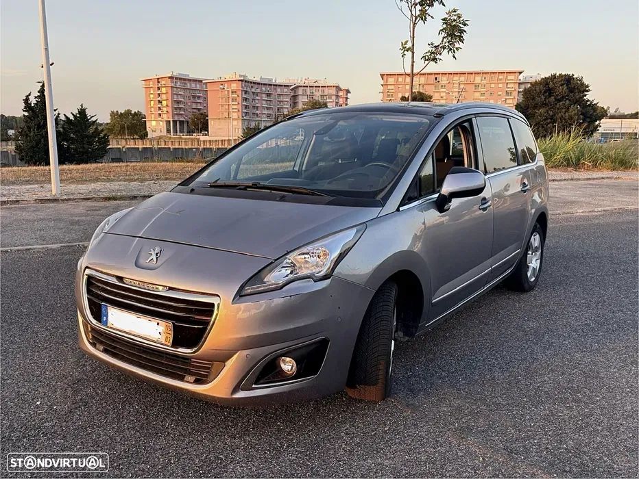 Peugeot 5008 1.6 E-HDi Active 2-Tronic - 1