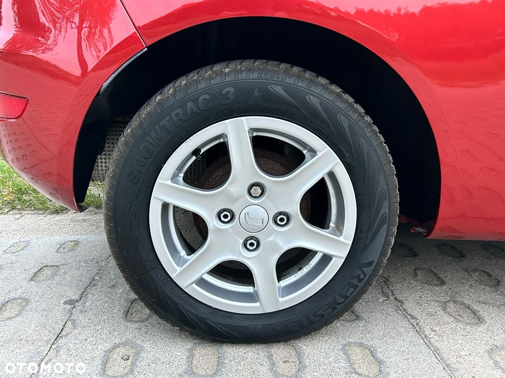 Ford Fiesta 1.25 Celebration - 23