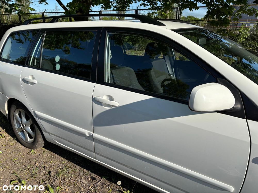 Toyota Corolla 1.4 D-4D Sol - 30