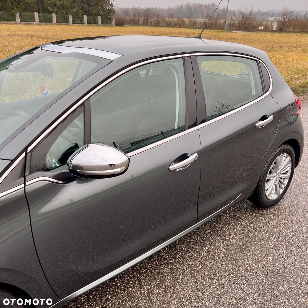 Peugeot 208 82 PureTech Style - 37