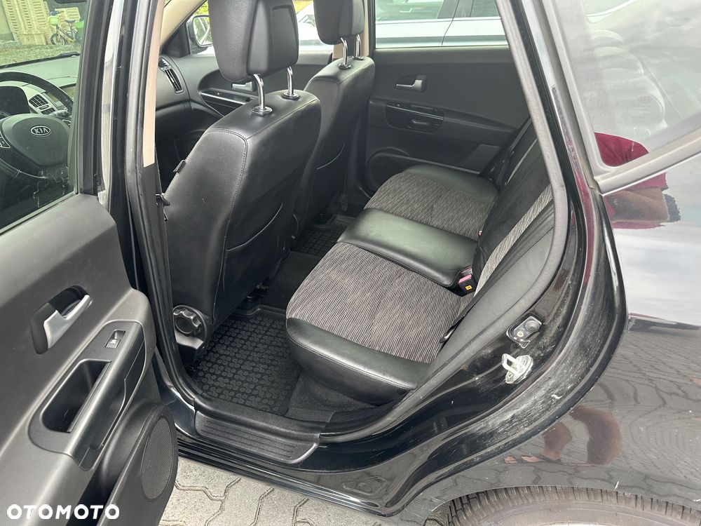 Kia Ceed 2.0 crdi Optimum + - 10