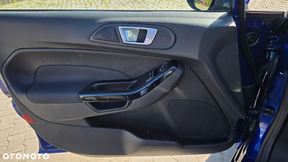 Ford Fiesta 1.0 EcoBoost STart-Stop Titanium - 11