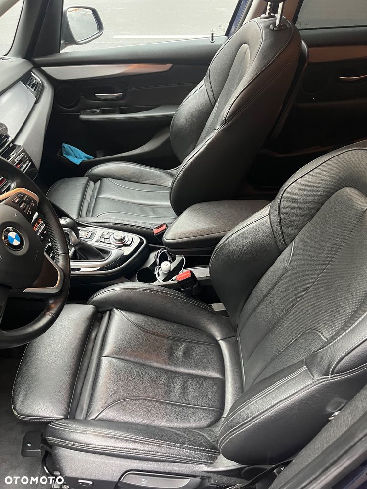 BMW Seria 2 218d GT - 11