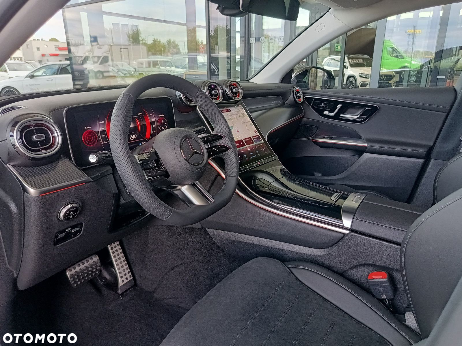 Mercedes-Benz GLC - 33