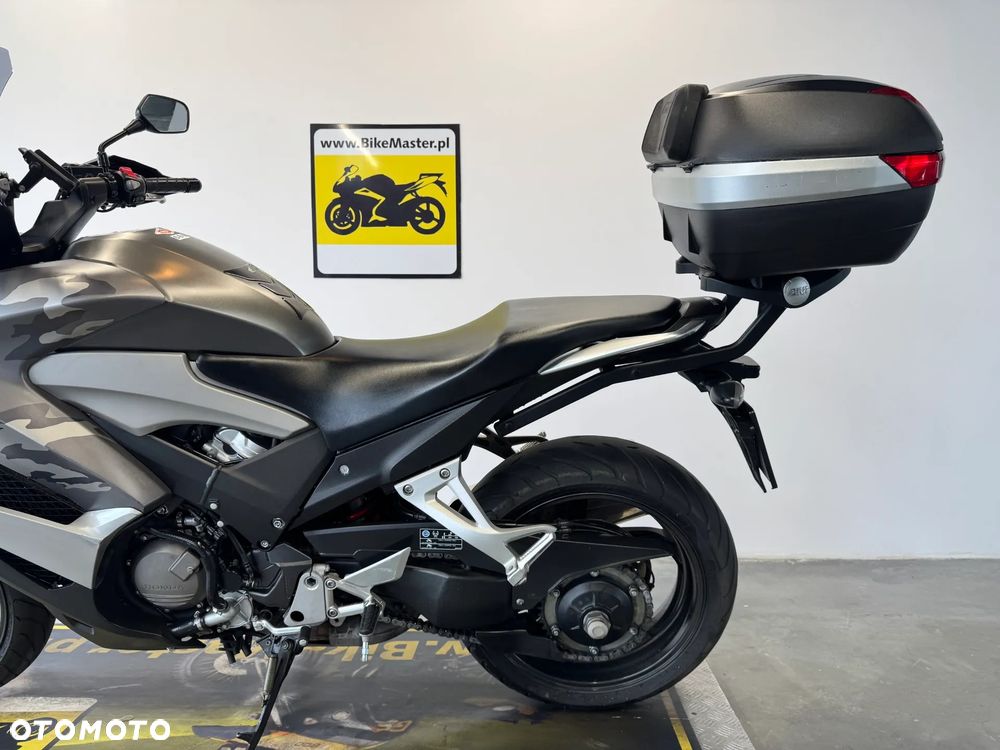 Honda VFR - 26