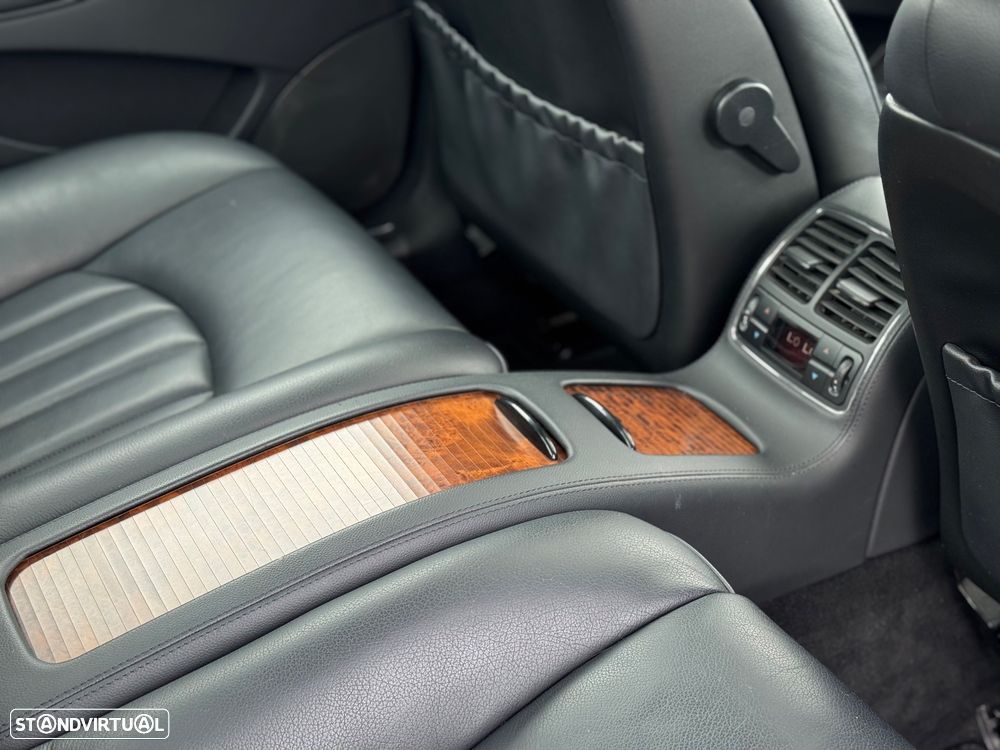 Mercedes-Benz CLS 320 CDI - 23