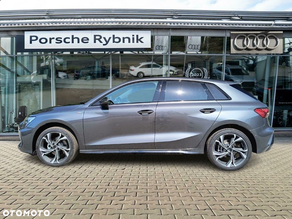 Audi A3 Sportback - 2